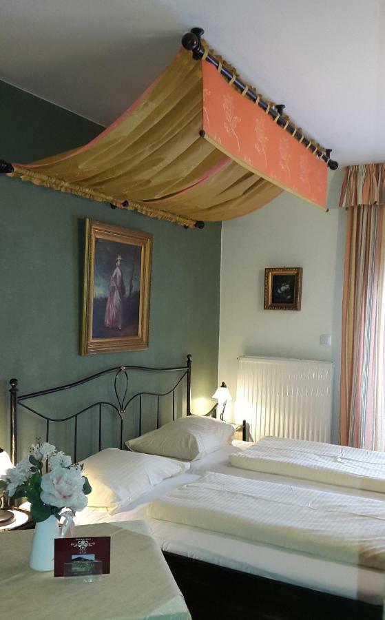 Haus Am Moos Bed & Breakfast Salzburg Ngoại thất bức ảnh